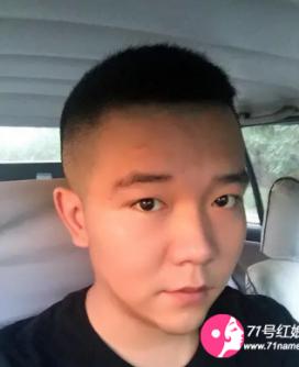 簡(jiǎn)單快樂(lè)